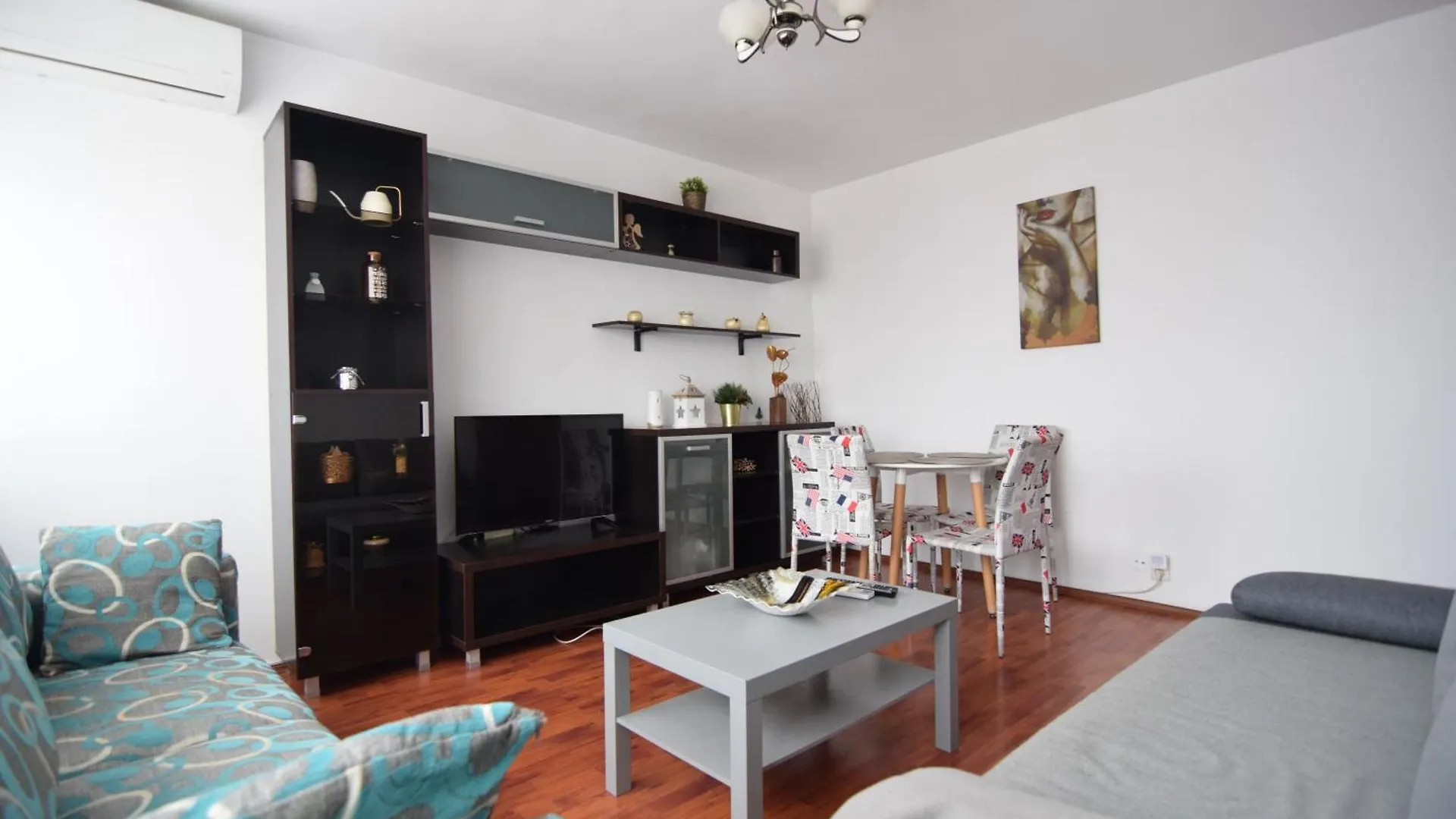 Daire Resedinta Cantemir Bükreş
